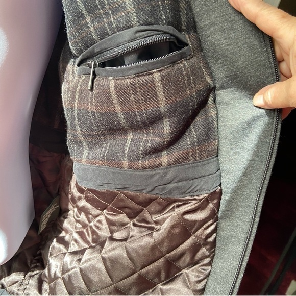 weatherproof Garment winter microfiber bomber jacket. Lined zippered pockets. - Picture 12 of 12